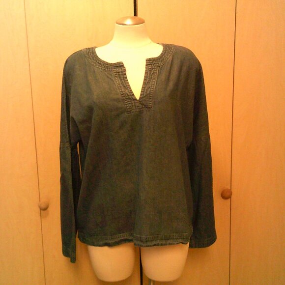 Universal Thread Denim Shirt Size XL - Picture 2 of 5